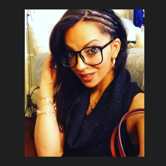 Hey ladies! Enjoy & PLEASE Reasonable Offers only. - Picture 5 of 5